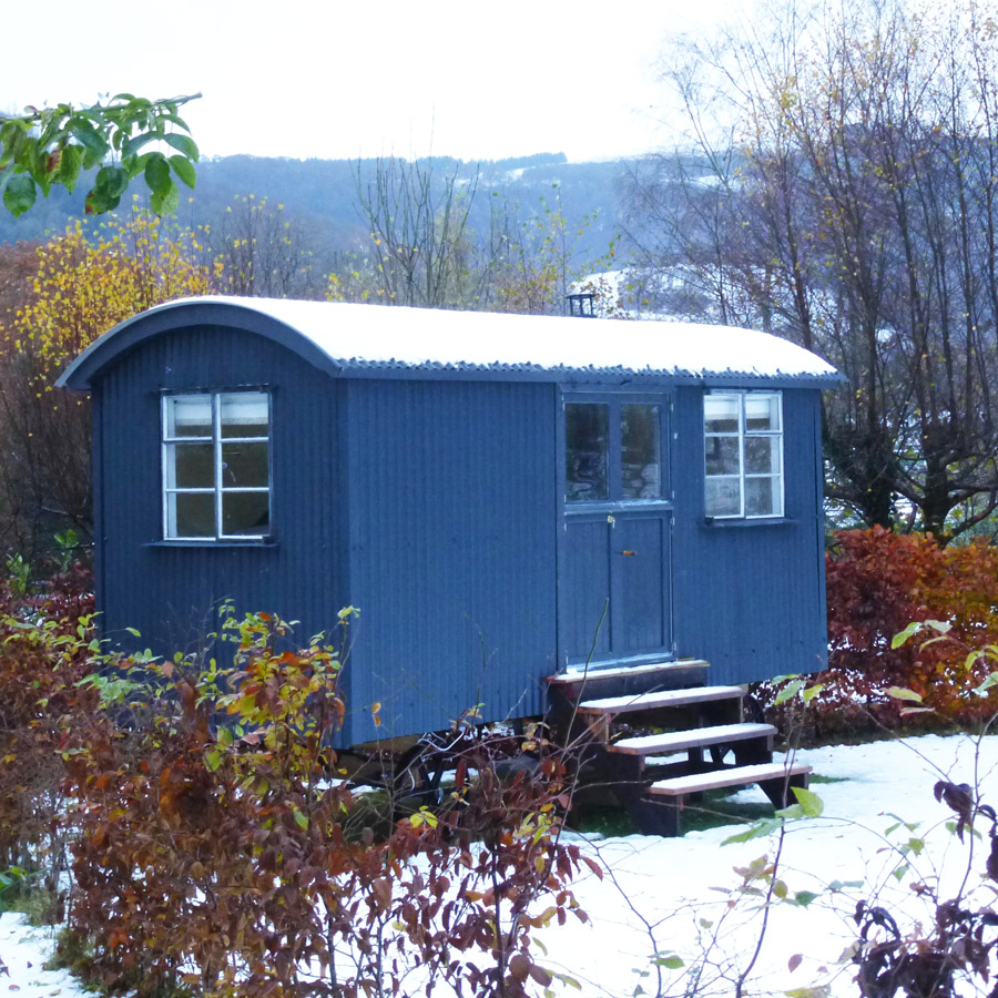 Shepherd Hut Snow