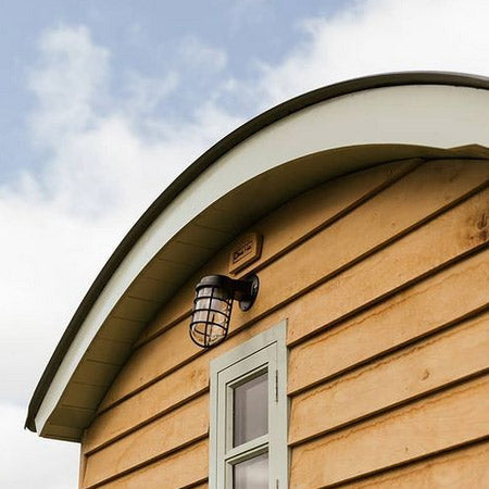 roof line fascia shepherds hut close up